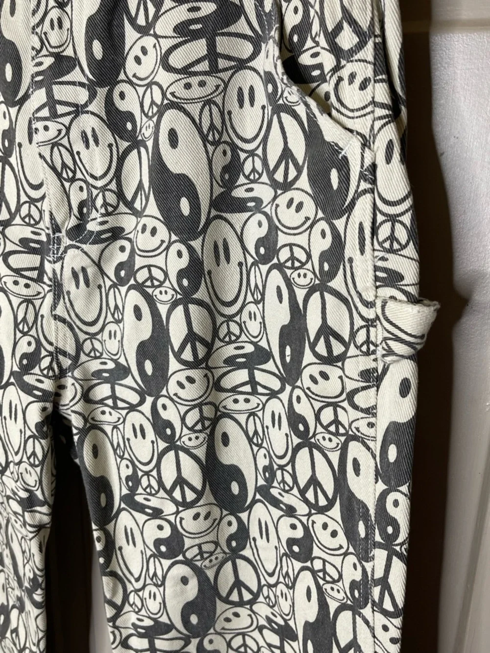 PacSun Baggy Yin Yang  Carpenter Jeans in Off-White Sz 29 - Picture 3 of 5